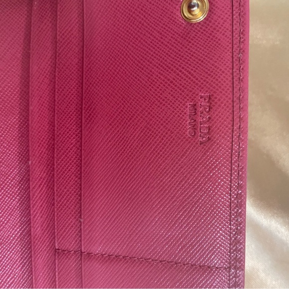 Prada Pink Leather Wristlet with Bow Detail Excellent Condition - Picture 4 of 5